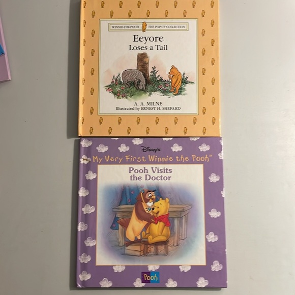 NOT ELIGIBLE FOR BUNDLE DEAL/SALE 7-Book Bundle Winnie the Pooh - Picture 7 of 12